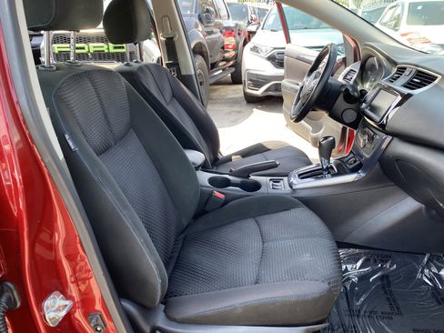 Used 2019 Nissan Sentra SR FWD image 23