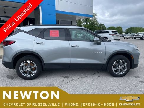 Used 2024 Chevrolet Blazer LT w/ Convenience Package FWD image 43