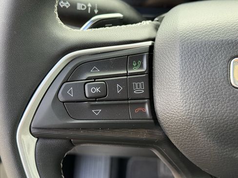 Used 2025 Jeep Grand Cherokee L Laredo image 16