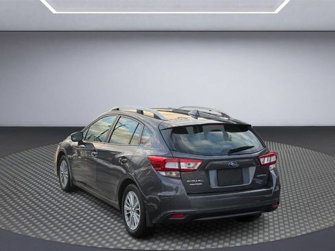 Used 2018 Subaru Impreza 2.0i Premium image 5