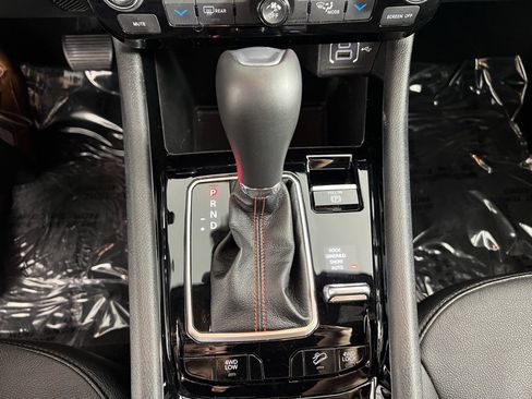 Used 2024 Jeep Compass Trailhawk image 19