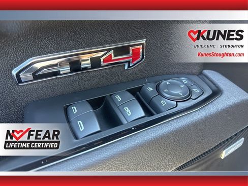 Used 2025 GMC Sierra 1500 AT4 w/ AT4 Premium Package image 24