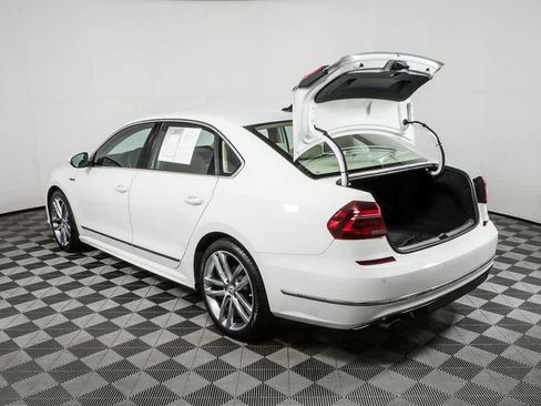 Used 2019 Volkswagen Passat 2.0T SE R-Line FWD image 28