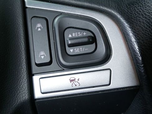 Used 2015 Subaru Outback 3.6R Limited image 21