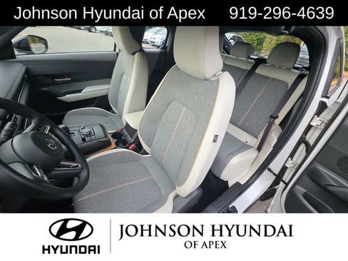 Used 2022 MAZDA MX-30 Electric w/ Premium Package image 25