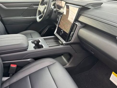 New 2026 GMC Acadia Elevation w/ Super Cruise Package image 19