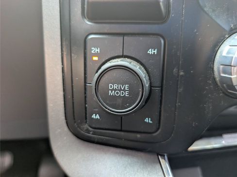Used 2023 Ford F150 Lariat AWD/4WD image 24