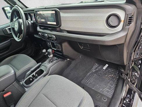 Used 2024 Jeep Wrangler Unlimited Sport AWD/4WD image 20