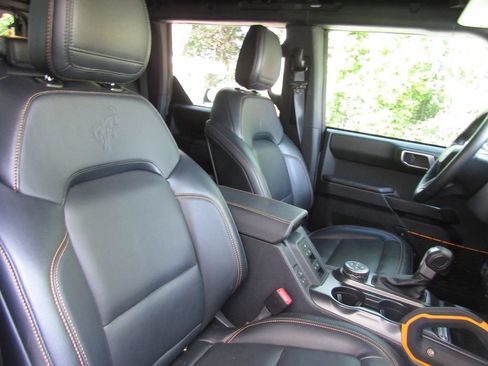 Used 2024 Ford Bronco Badlands AWD/4WD image 19