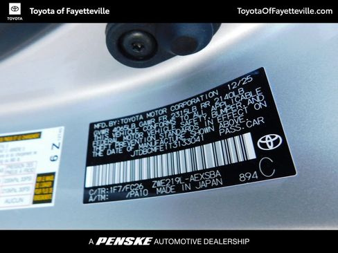 Used 2026 Toyota Corolla SE w/ SE Premium Package FWD image 8