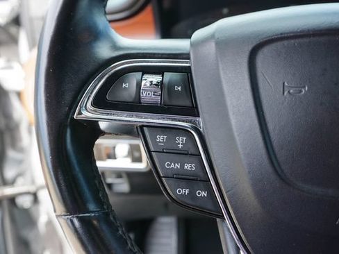 Used 2022 Lincoln Nautilus Reserve FWD image 22