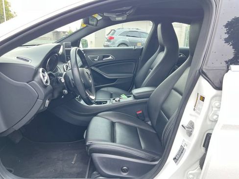 Used 2019 Mercedes-Benz CLA 250 4MATIC image 14