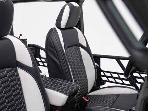 Used 2026 Jeep Gladiator Sport image 11