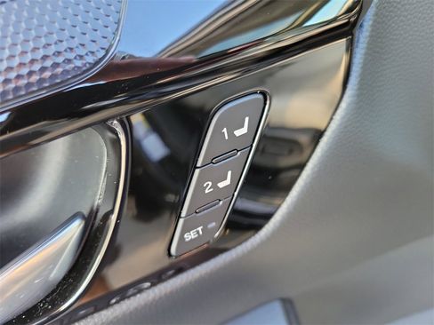 Used 2024 Honda CR-V EX-L image 22