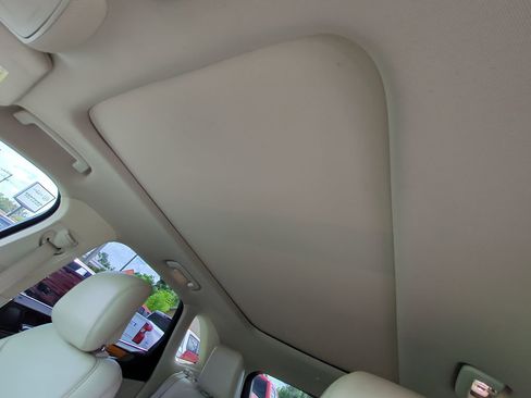 Used 2016 Lincoln MKC Reserve w/ Lincoln MKC Climate Package FWD image 19