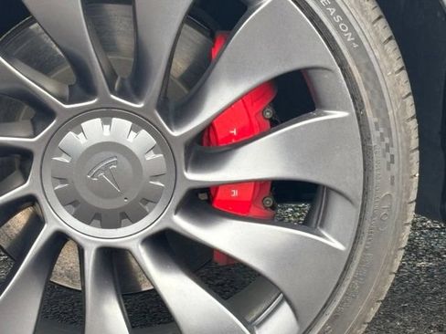 Used 2023 Tesla Model Y Performance AWD/4WD image 7