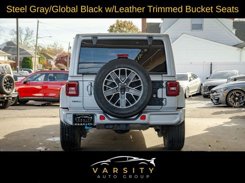 Used 2022 Jeep Wrangler Unlimited Sahara image 5