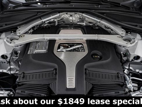 Used 2025 Aston Martin DBX 707 image 31
