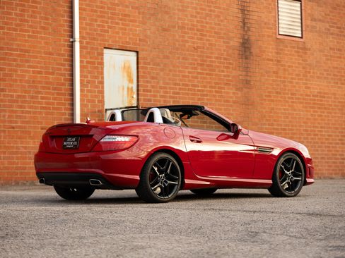 Used 2016 Mercedes-Benz SLK 350 image 8