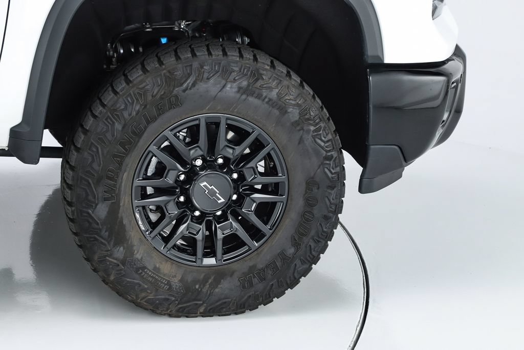 Used 2026 Chevrolet Silverado 2500 ZR2 AWD/4WD image 53
