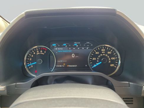 Used 2015 Ford F150 Lariat AWD/4WD image 13