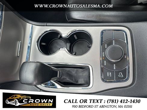 Used 2020 Jeep Grand Cherokee Limited AWD/4WD image 14