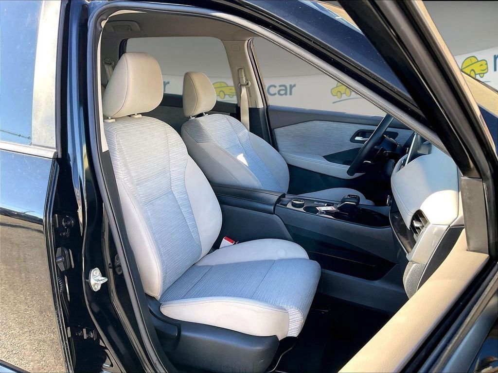 Certified 2023 Nissan Rogue SV AWD/4WD image 11