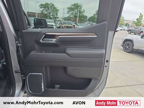 Used 2025 Chevrolet Silverado 1500 LT RWD image 33