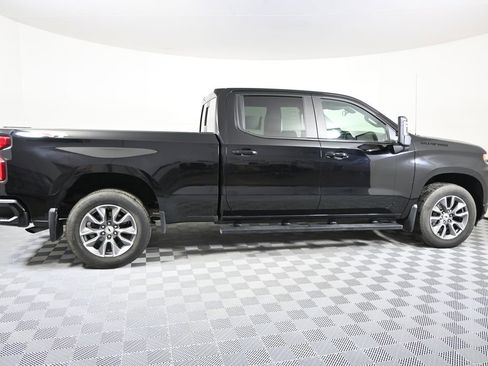 Used 2022 Chevrolet Silverado 1500 RST w/ LPO, Blackout Package AWD/4WD image 8