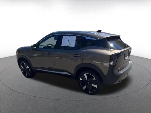 Used 2026 Nissan Kicks SR FWD image 10
