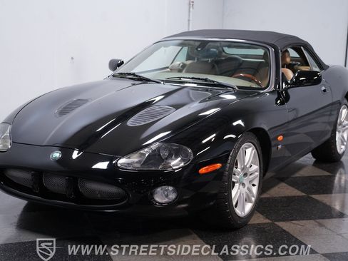 Used 2004 Jaguar XK8 Convertible RWD image 17