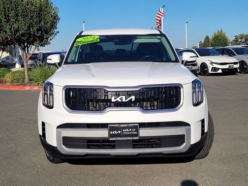 Used 2024 Kia Telluride LX image 2