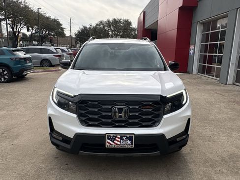 Used 2024 Honda Passport TrailSport image 16