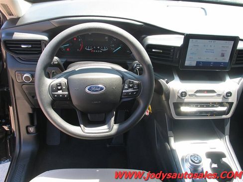 Used 2020 Ford Explorer 4WD w/ Class III Trailer Tow Package image 5