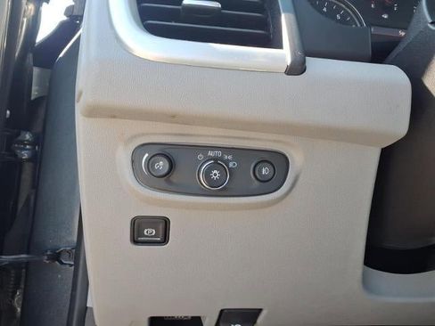 Used 2019 GMC Terrain SLT image 14