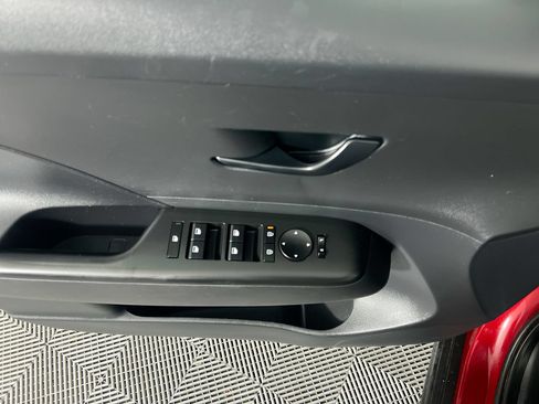 Used 2024 Hyundai Kona SEL FWD image 10