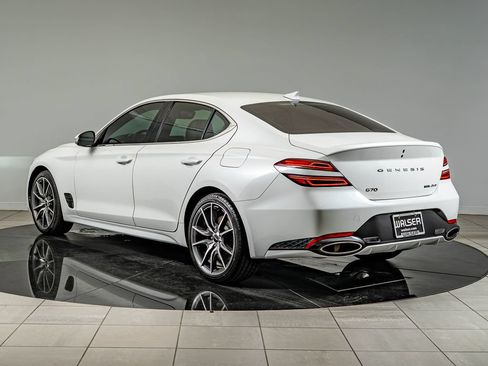 Used 2022 Genesis G70 3.3T AWD/4WD image 7
