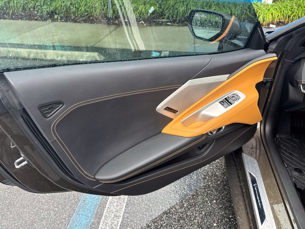 Used 2020 Chevrolet Corvette Stingray Preferred Cpe w/ 2LT Preferred Equipment Group RWD image 11