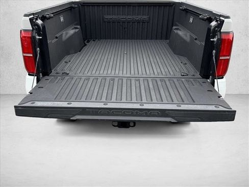 Certified 2024 Toyota Tacoma SR5 AWD/4WD image 8