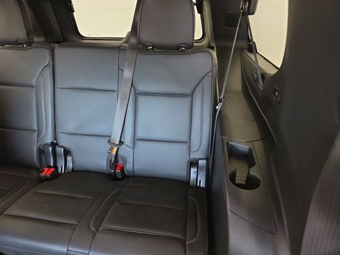 Used 2024 GMC Yukon XL Denali w/ Denali Reserve Package image 25