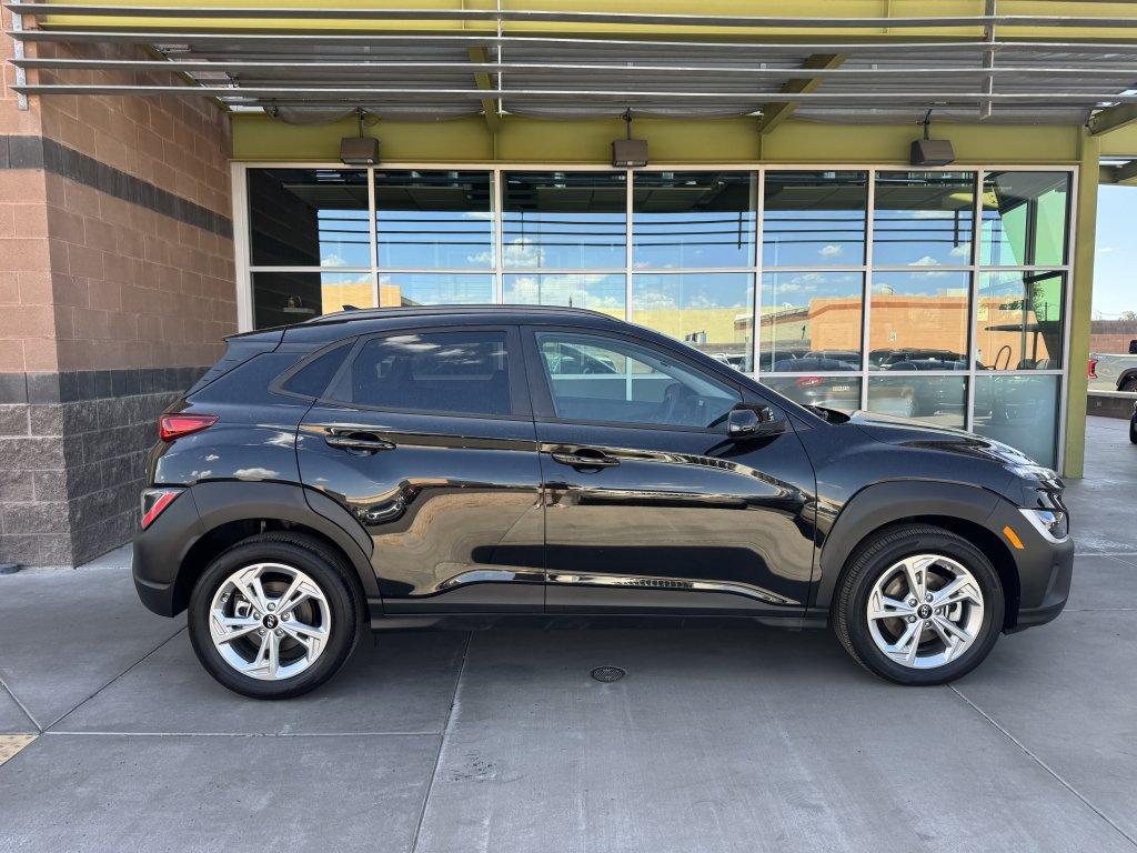 Used 2023 Hyundai Kona SEL w/ Cargo Package AWD/4WD image 9