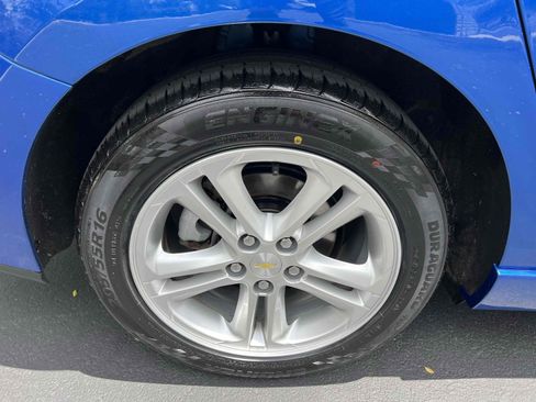 Used 2017 Chevrolet Cruze LT w/ Convenience Package FWD image 72