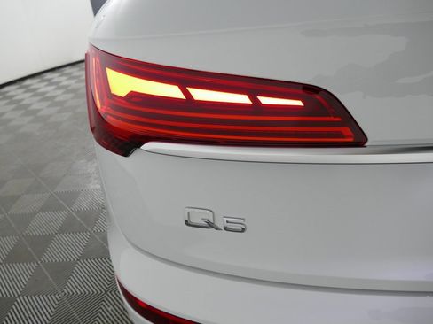 Certified 2025 Audi Q5 2.0T Premium Plus image 34