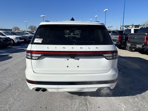 New 2026 Lincoln Aviator Reserve w/ Jet Appearance Package image 5