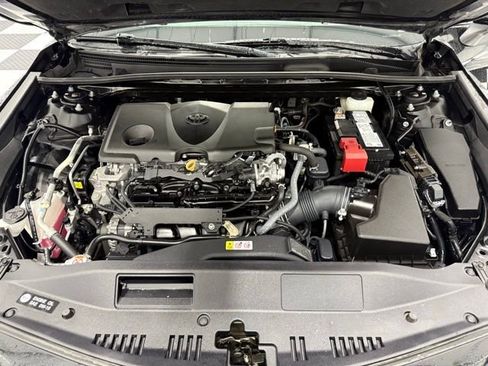 Used 2024 Toyota Camry LE image 8