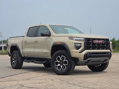Used 2023 GMC Canyon AT4X AWD/4WD image 2