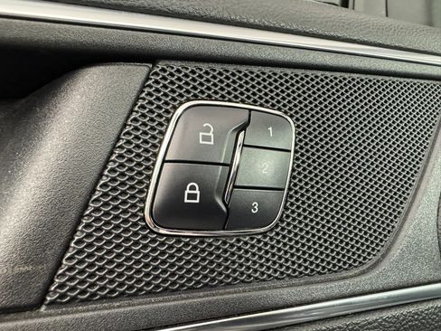 Used 2017 Ford Edge Titanium w/ Equipment Group 301A AWD/4WD image 46