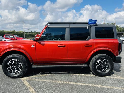 Used 2024 Ford Bronco Outer Banks image 5