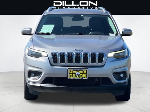 Used 2019 Jeep Cherokee Latitude Plus w/ Cold Weather Group AWD/4WD image 9