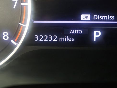 Used 2023 Nissan Rogue SV image 36